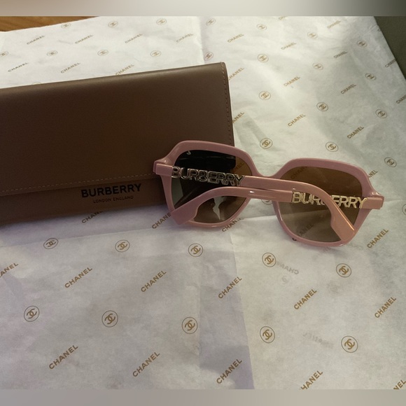 Burberry Accessories - BURBERRY Sunglasses BE 4389 406113 Joni Pink